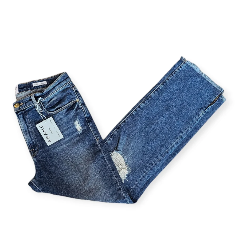 Frame Le Nouveau Straight Jeans with Raw Edge Slit Size 31 NWT